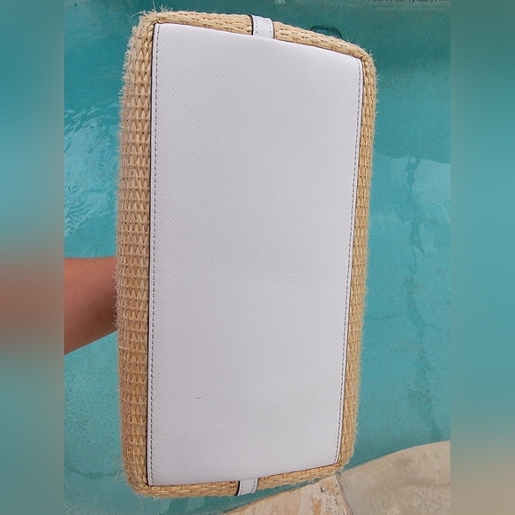 Kate Spade Picnic In The Park Strawberry Tote And Wristlet - Picture 10 of 16